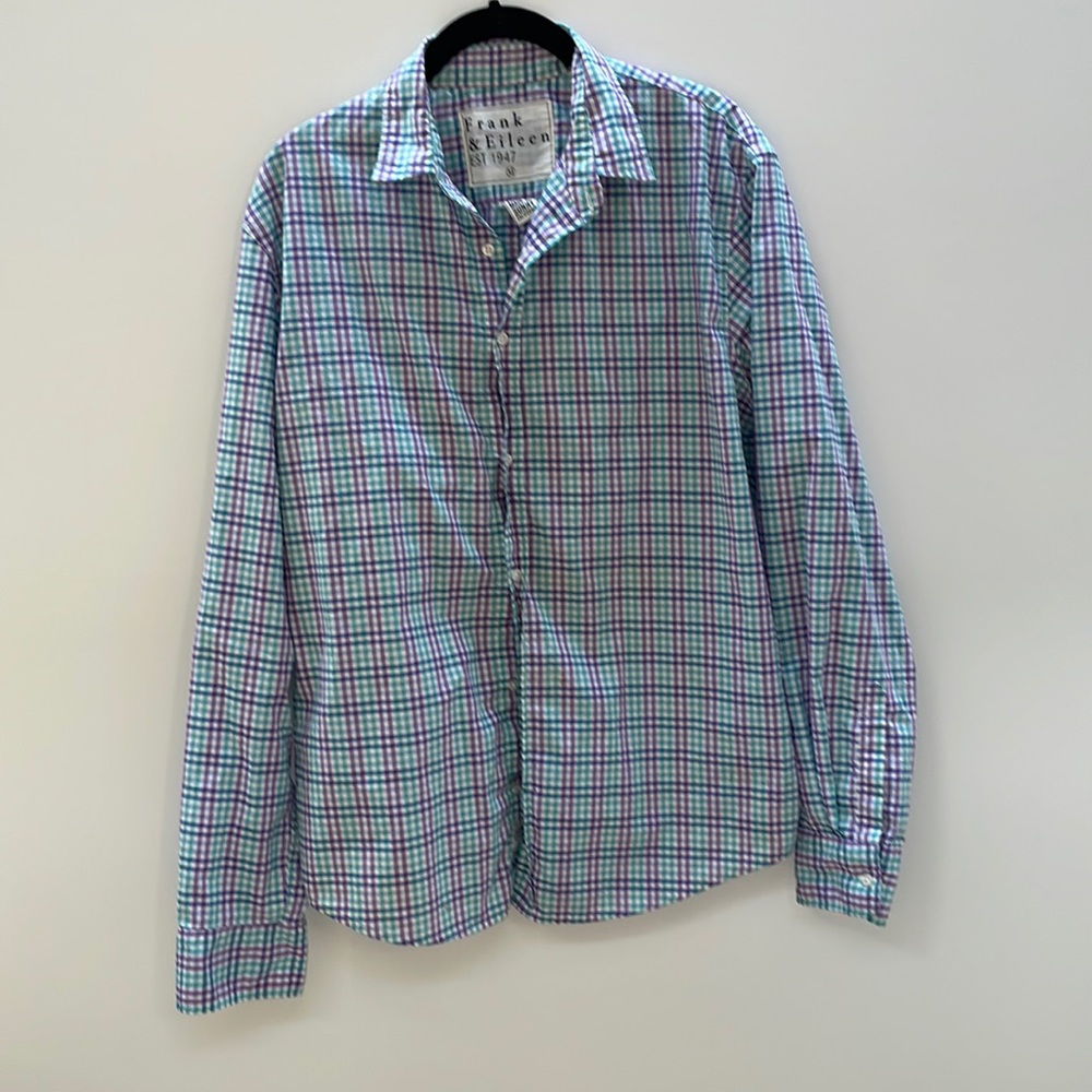 Frank & Eileen classic button down. Medium